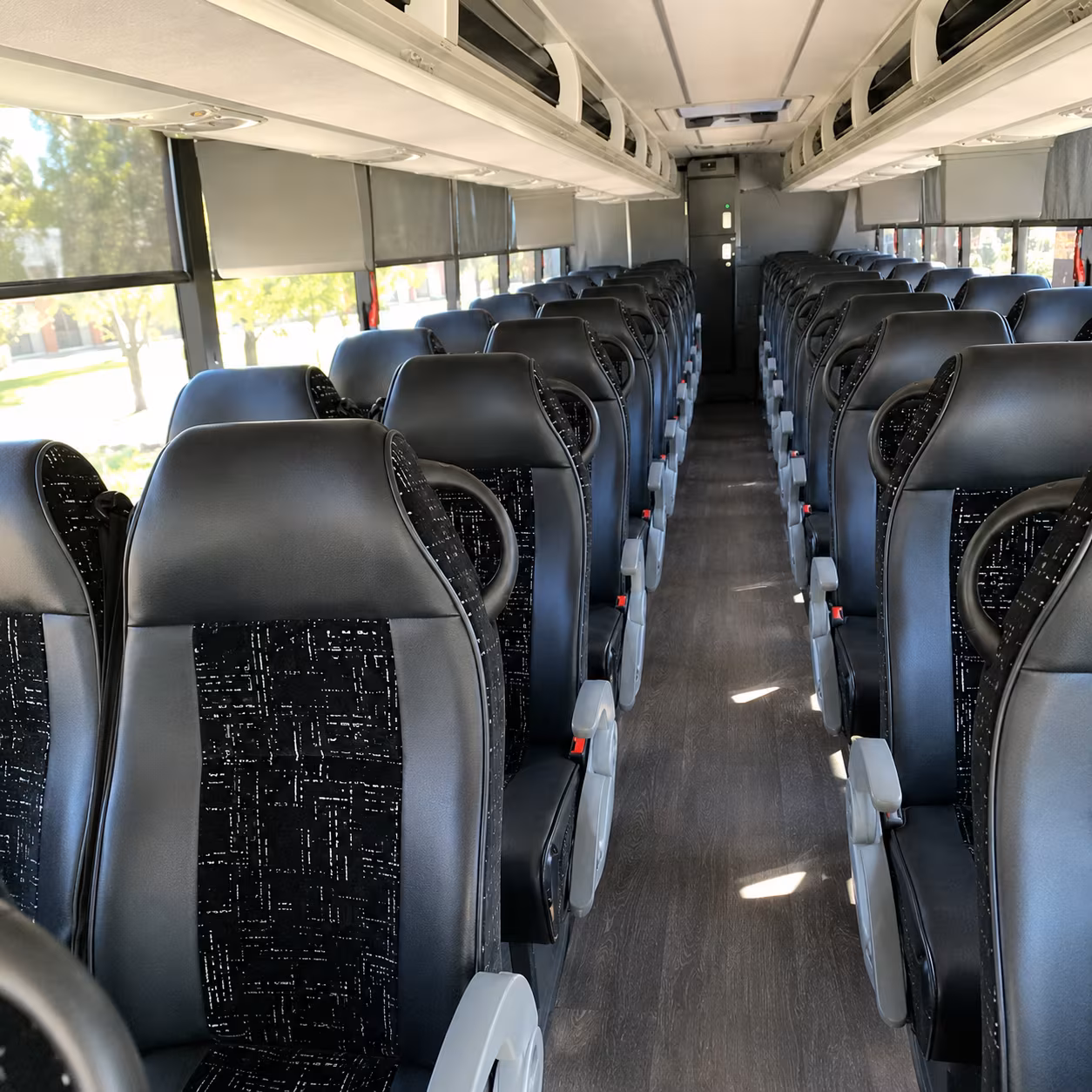 charter bus shuttles to kansas city international airport mci