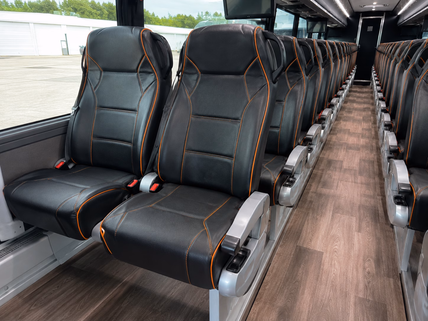 get online pricing for airport shuttles to kansas city international airport mci