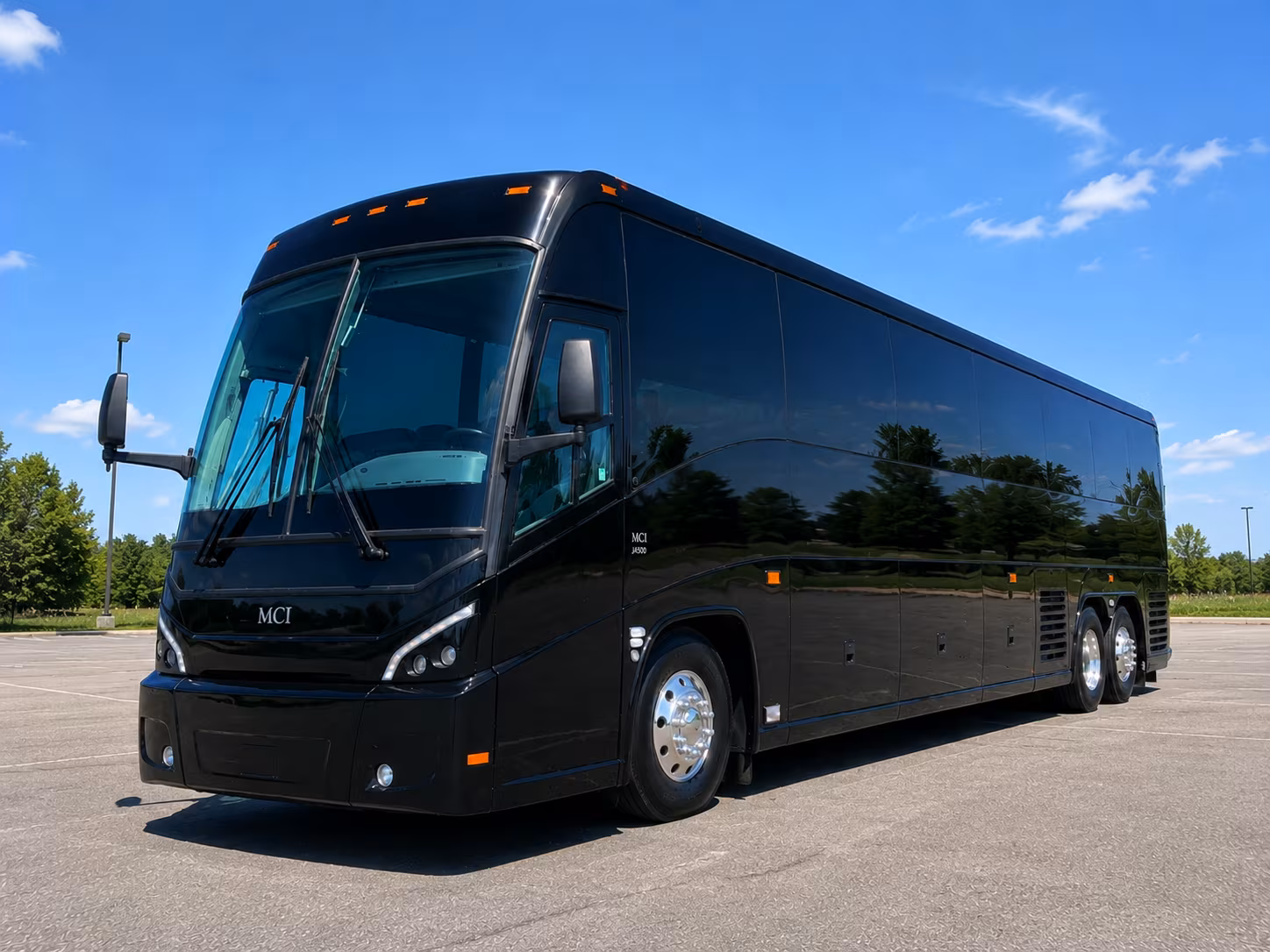 shuttle your wedding guests between overland park hotels and your venue